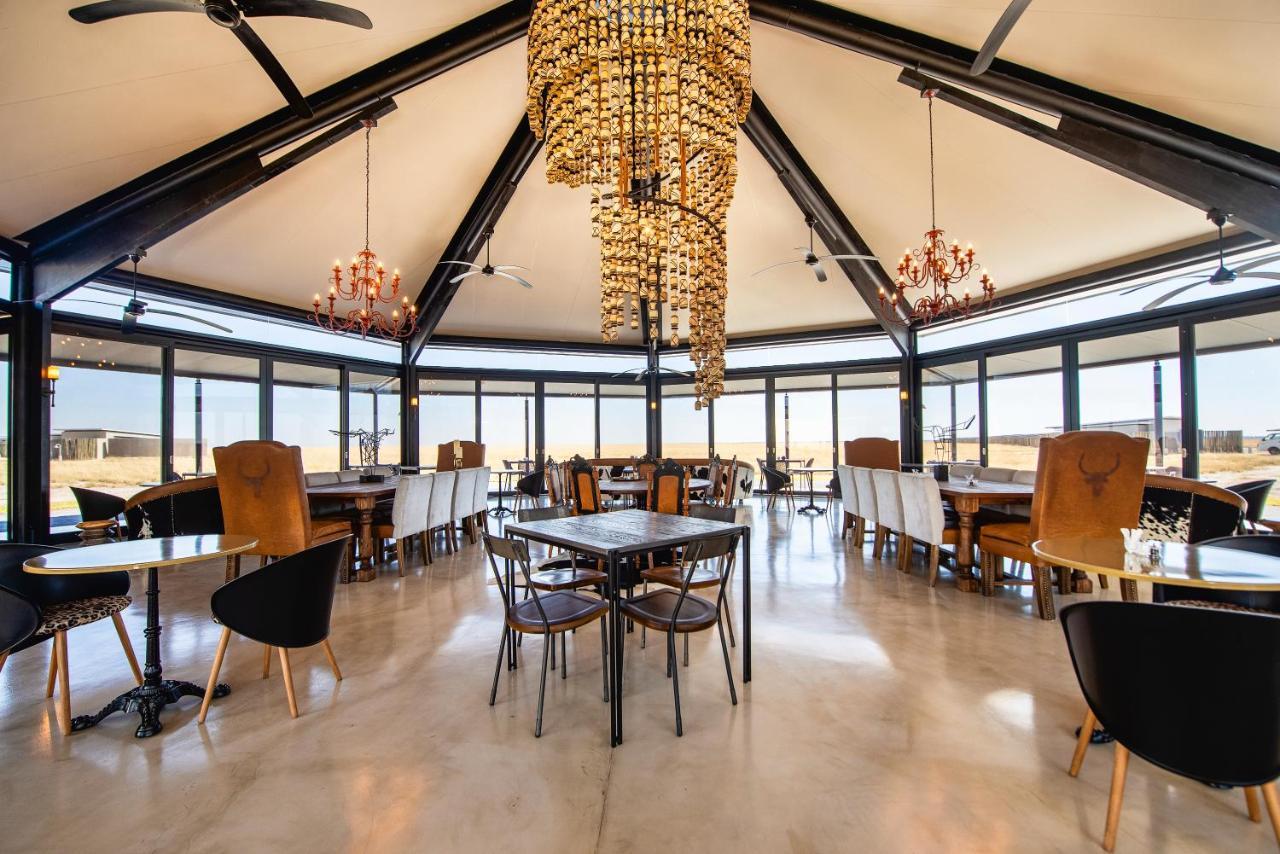 Etosha King Nehale Villa Omuthiya ภายนอก รูปภาพ